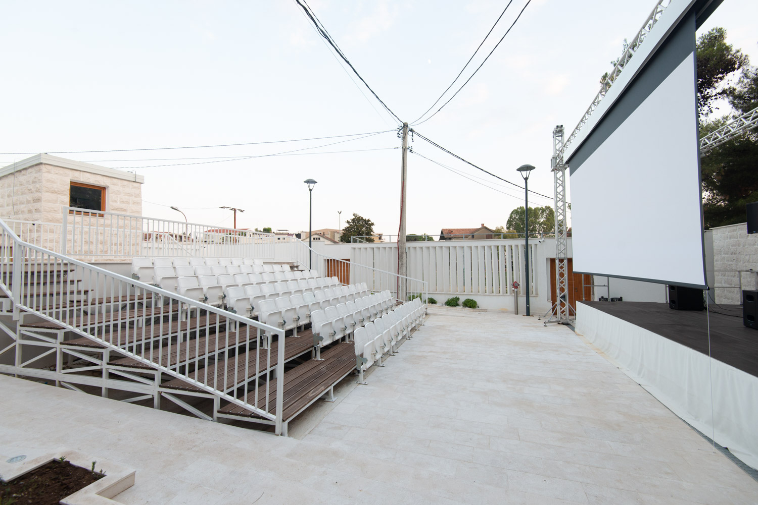 donja-lastva-scena-1